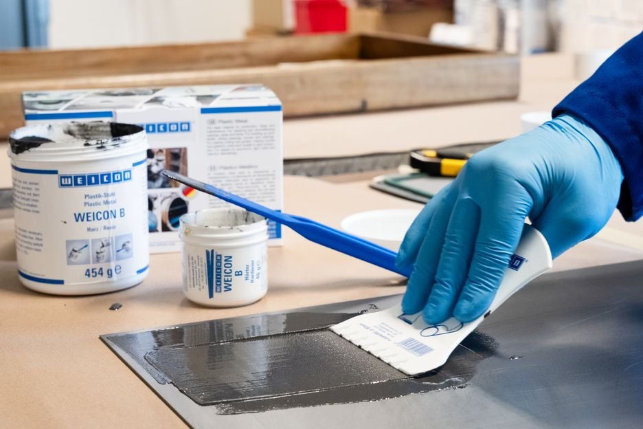 WEICON B Epoxy Resin 0.5 kg